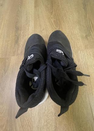 Кросівки чорні2 фото