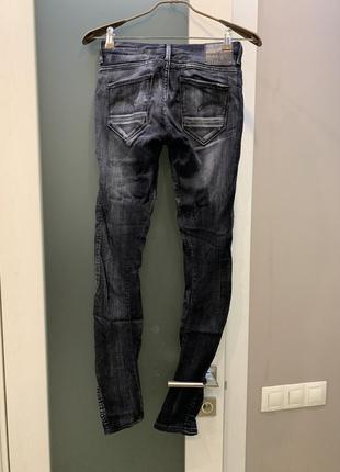 Стильные джинсы эксклюзивного кроя от g star, оригинал1 фото