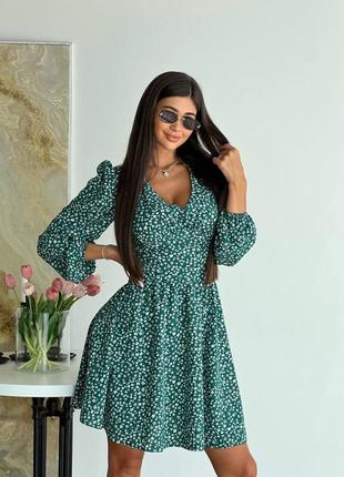 Платье короткое с длинными рукавами приталенное с обильной юбкой платье с цветочным принтом стильная красная белая голубая черная