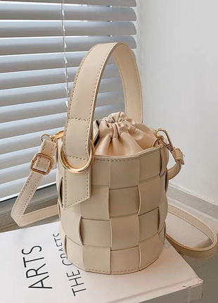 Нова трендова сумка торбинка з плетінням