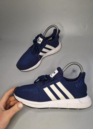 Кросівки adidas1 фото