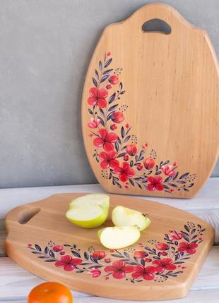 Кухонная деревянная доска с цветами в украинском стиле (натуральный цвет)4 фото