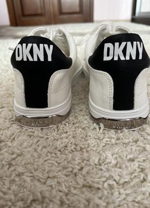 Кеды, кроссовки белые женские dkny4 фото