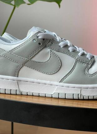 Жіночі кросівки найк данк лоу ретро сірі з білим / nike dunk low retro grey fog7 фото