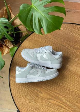 Женские кроссовки найк данк лоу ретро серые с белым / nike dunk low retro grey fog5 фото