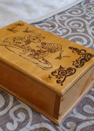 Скринька з буратіно