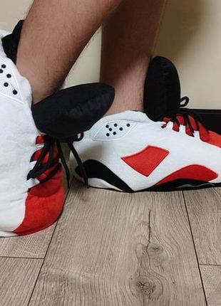 Тапки кросівки джордан білий червоні розмір 40-45(30см)1 фото