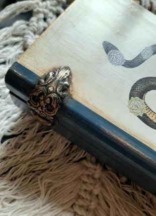 Шкатулка-фолиант, шкатулка книга, шкатулка со змеей2 фото
