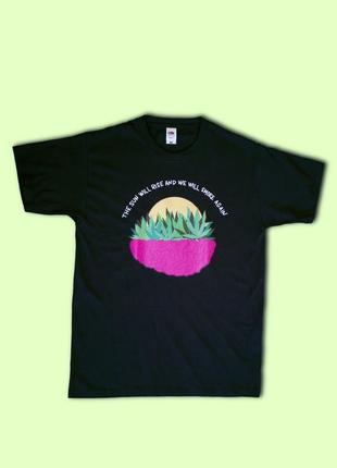 Black t-shirt with cannabis leaves above brain and sun t-shirt fruit of the loom heavy cotton