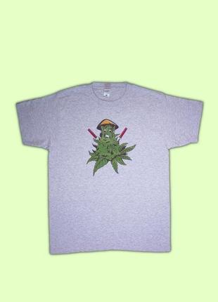 Grey t-shirt with cannabis samurai ninja bud t-shirt fruit of the loom heavy cotton