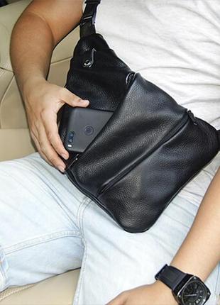 Стильная мужская сумка-мессенджер из натуральной кожи2 фото