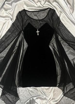 Готическое платье вампирское бархатное