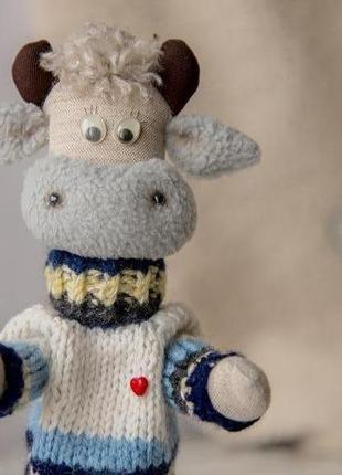 Тильда бык в вязаном свитере4 фото