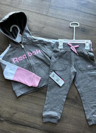 Спортивний костюм reebok