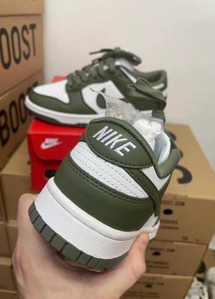 Кросівки nike sb dunk olive + додаткові шнурки3 фото