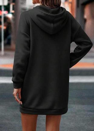 Платье-туника с капюшоном и карманом кенгуру черный3 фото