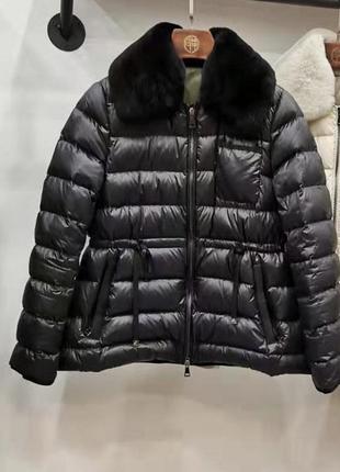 Зимний пуховик moncler черный пуховик монклер куртка с мехом пальто зимняя куртка