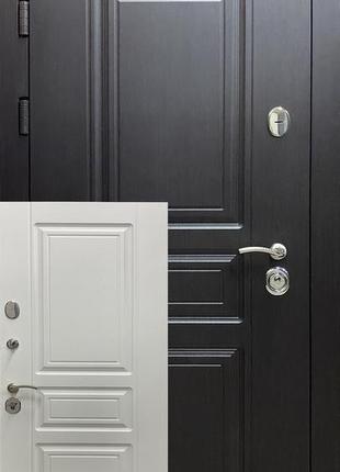 Двері вхідні металеві вуличні  прованс двоколірна  венге-темний 850х2040х110 ліве/праве1 фото