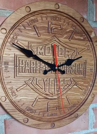 Годинник із натурального дерева з логотипом harley davidson4 фото