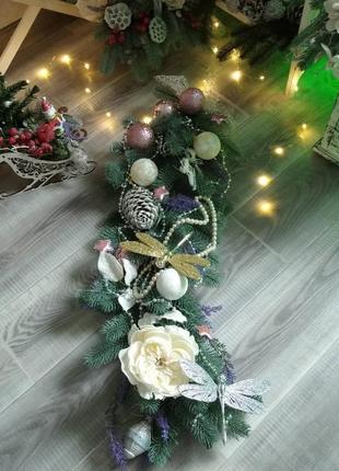 Рождественская новогодняя литая ветвь декорированная