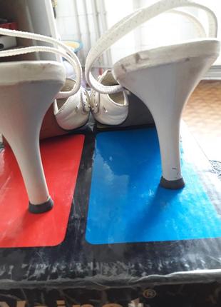 Модельные туфли фабричного исполнения 35,36розм.7 фото