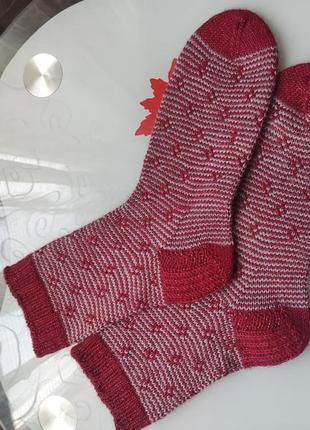 В'язані шкарпетки ручної роботи