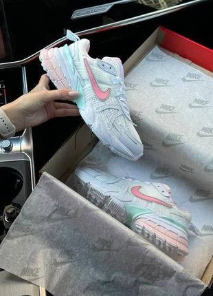 Nike runtekk wmns white pink3 фото