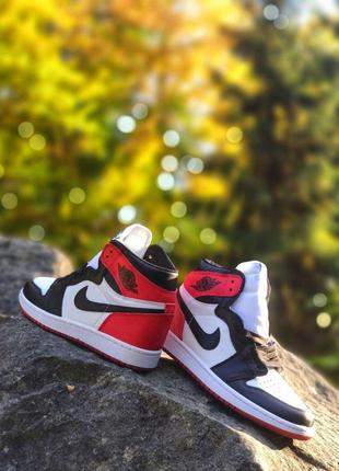 Высокие кроссовки nike air jordan 1 hight black, red, white2 фото