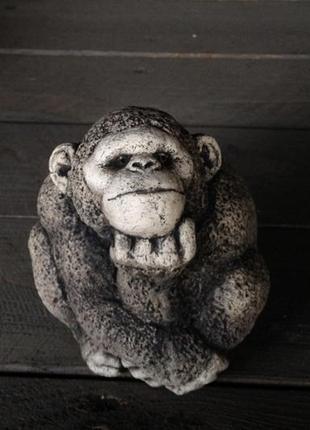 Статуэтка декоративная из керамики шимпанзе