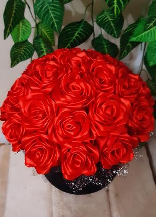 Букет червоні троянди в оксамитовій коробці квіти ручна робота3 фото