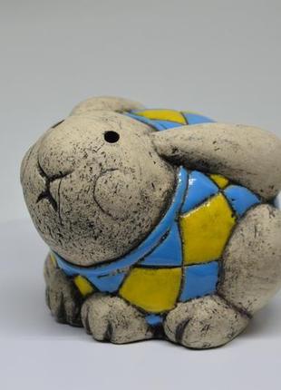 Статуэтка кролик желто-голубой