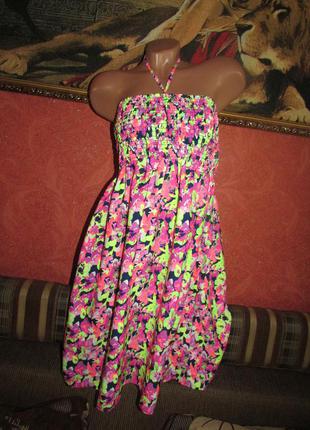 Яркий летний сарафан