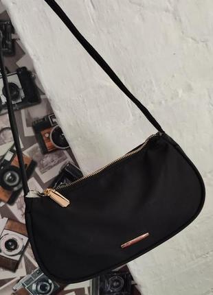 Компактна сумочка багет (чорна)7 фото
