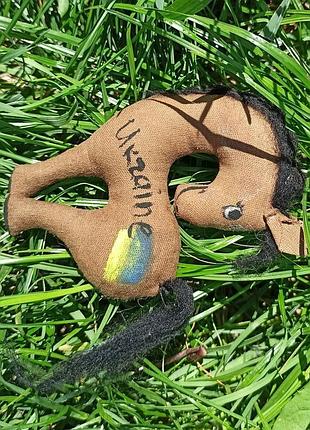 Кінь-сувенір в українському стилі, казкова іграшка