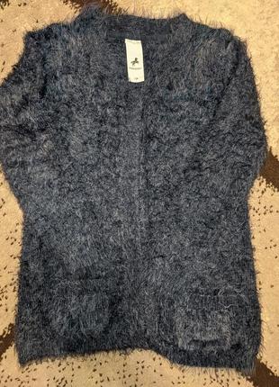 Модный пушистый свитер травка