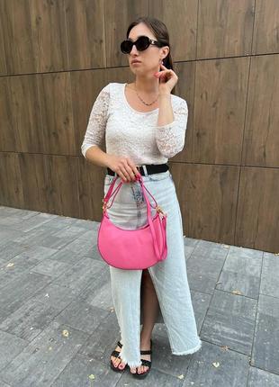 Женская сумка из эко-кожи fendi hobo фенди розового цвета молодежная, брендовая сумка через плечо8 фото