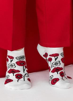 Комплект из 2-х пар женских носков «белые цветы+маки»3 фото