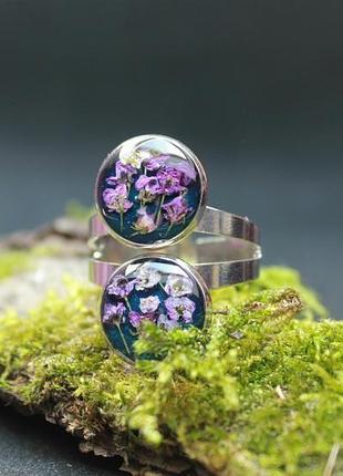Кольцо с настоящими цветами