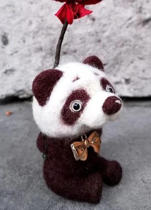 Панда валяна іграшка, подарунок серце3 фото