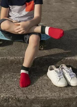Яскраві шкарпетки - сліди для хлопчиків і дівчаток. розмір 22-24. червоний колір2 фото