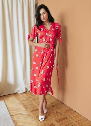 Красный халатик платье миди из штапеля в цветочный принт1 фото