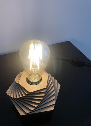 Настольный светильник wow минимализм лофт из дерева3 фото