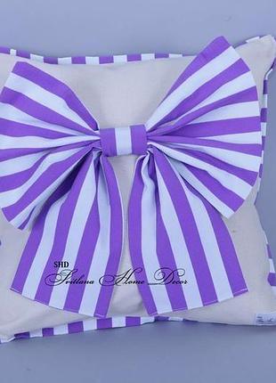 Декоративна подушка "бант"