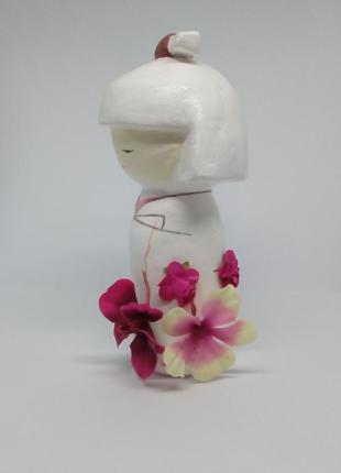 Японська лялька талісман кокеши з квітами5 фото