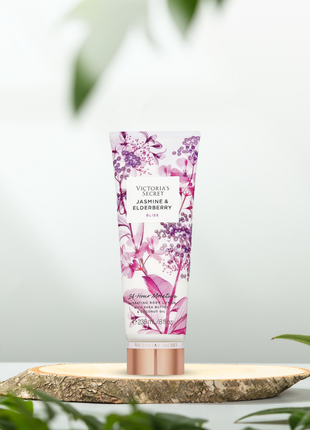 Парфюмированный лосьон victoria's secret. jasmine & elderberry