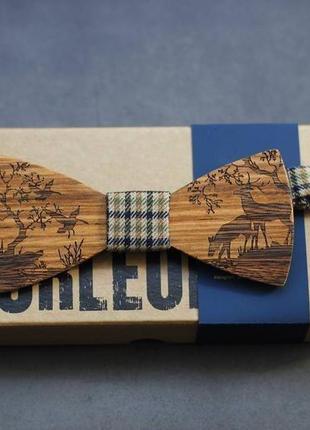 Краватка-метелик дерев'яна з гравіюванням з запонками1 фото