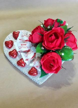 Валентинка из конфет