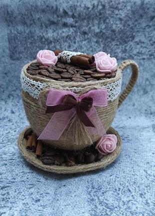 Чашка кофе с зефирными розочками