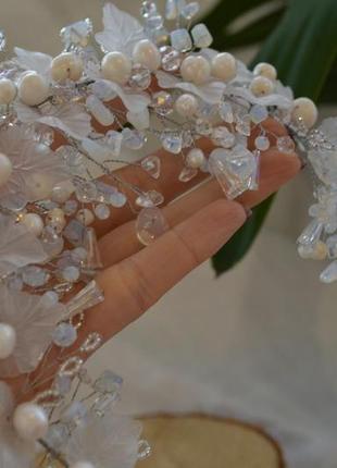 Весільна пишна гілочка з перлів і місячного каменя "сніговий плющ"2 фото