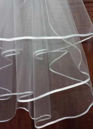 Класична весільна фата "атласний кант" в три яруси (біла)2 фото